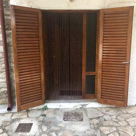 The Square Apartment