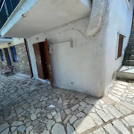 The Square Maries (Thasos)